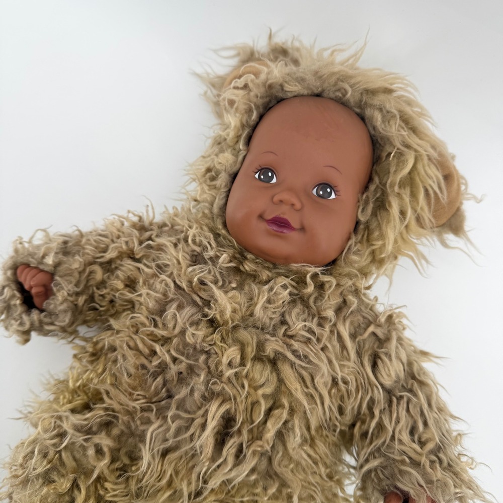 Anne Geddes 1997 15" collectible baby doll brown faux‎ Vintage